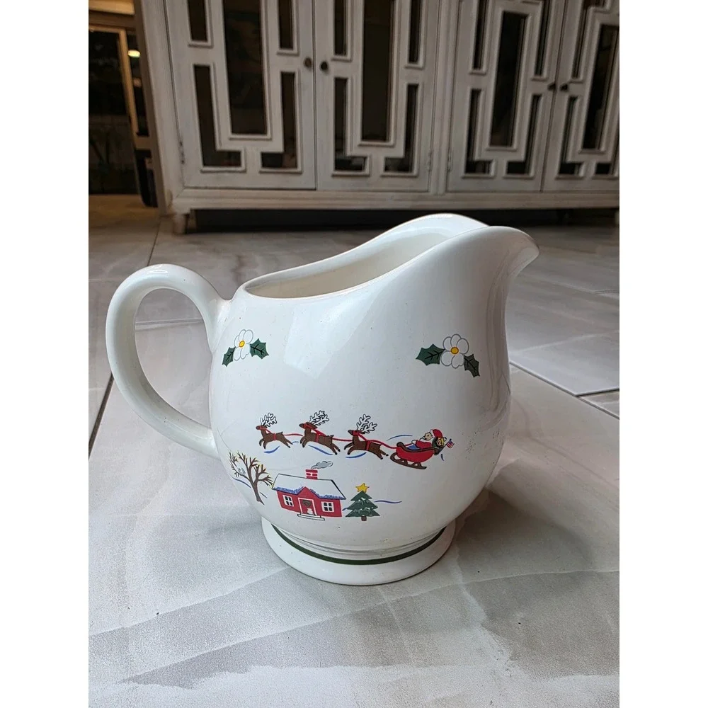 Pfaltzgraff Christmas Heritage‎ Pitcher Santa Sleigh Reindeer USA Stoneware W1